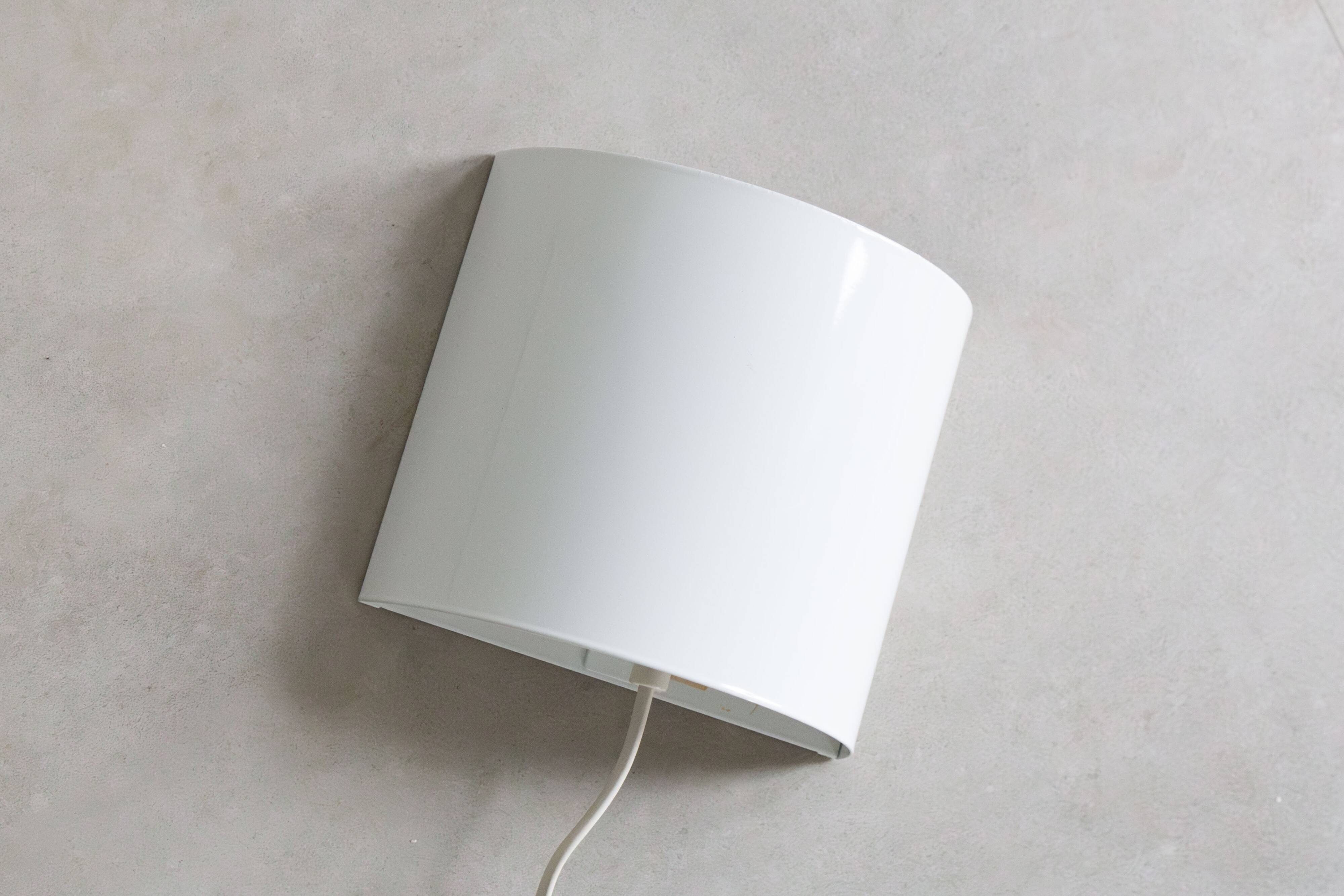 Vintage half round wall lamp - white metal