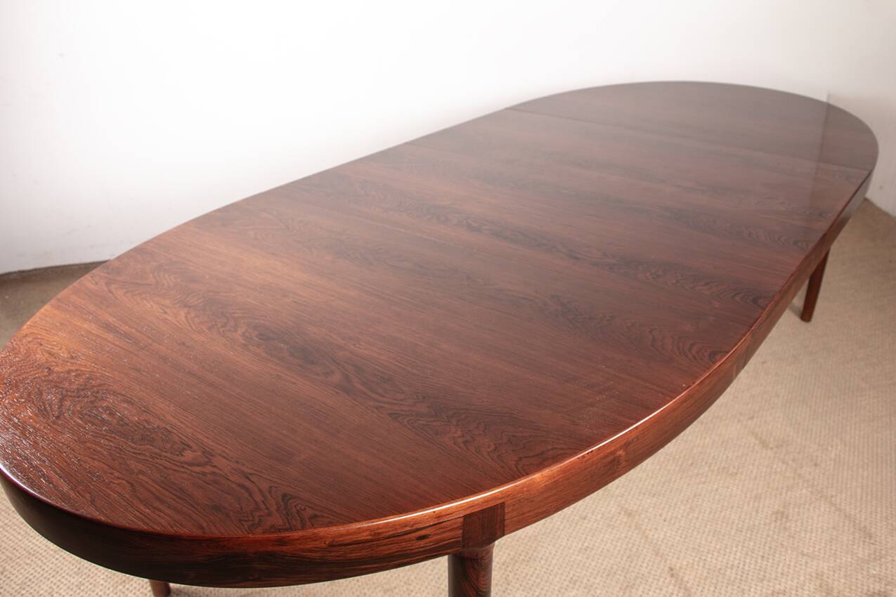 Table de repas, ovale, extensible, Danoise en Palissandre, Harry Østergaard