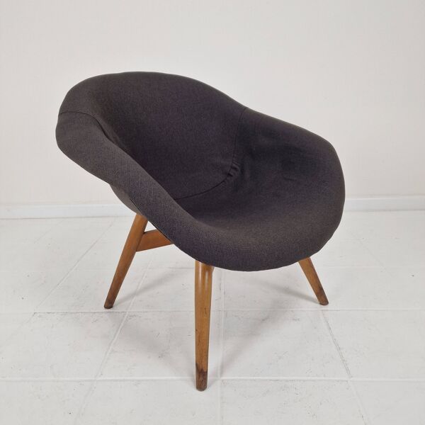 Lot de deux fauteuils baquets par Miroslav Navrátil pour Vertex, années 1960