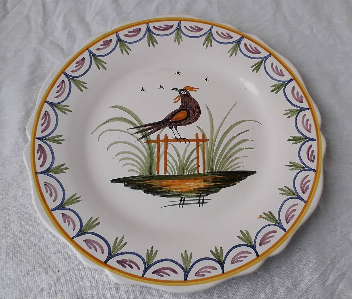 3 earthenware plates