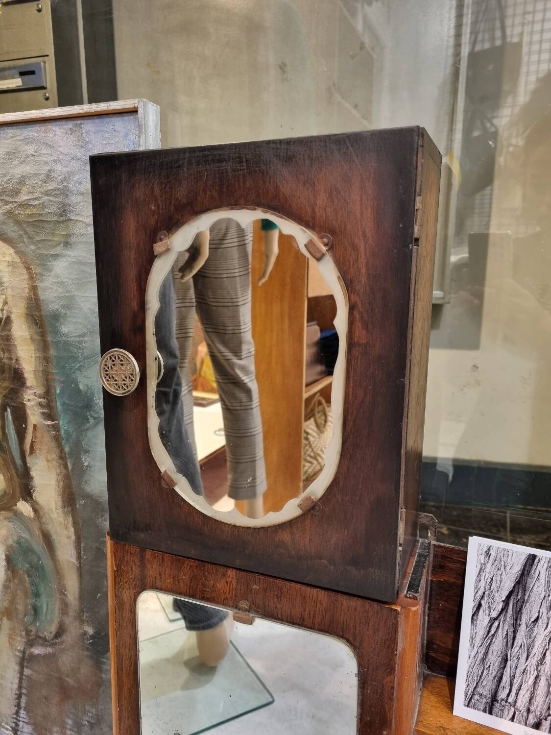 Medicine cabinet