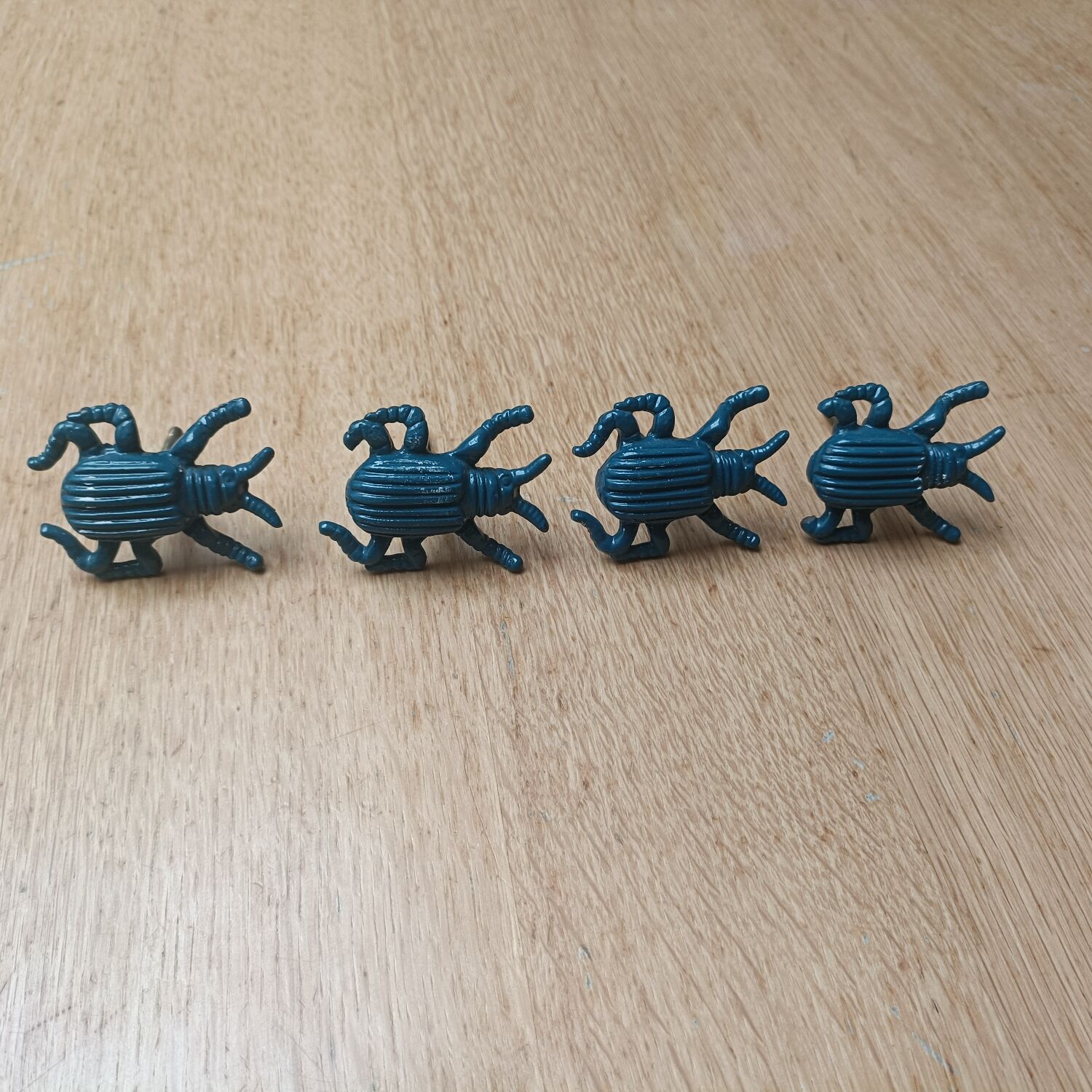 Handles, drawer knobs