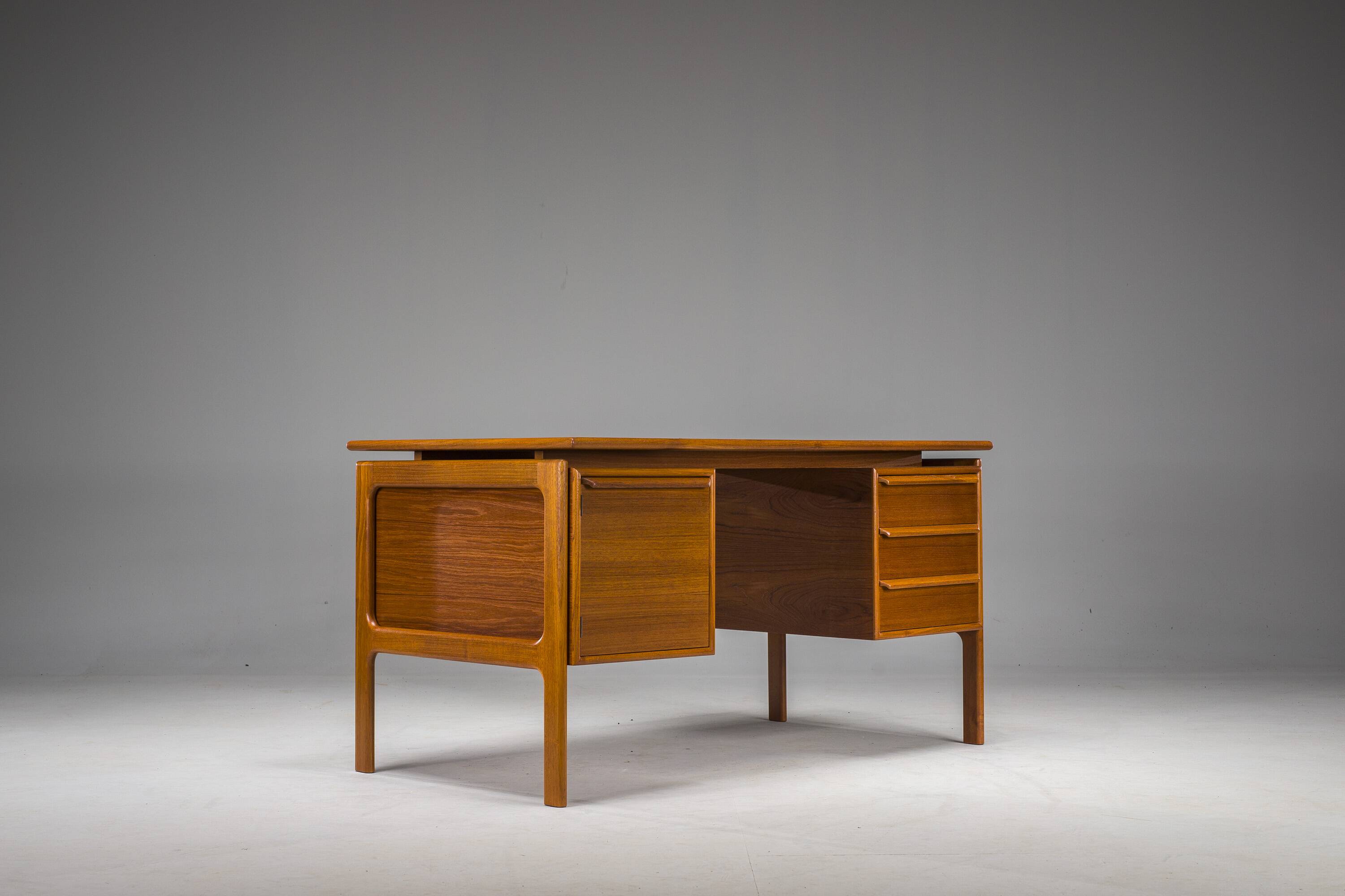 Mid-Century Teak Desk from GV Møbler, 1970s