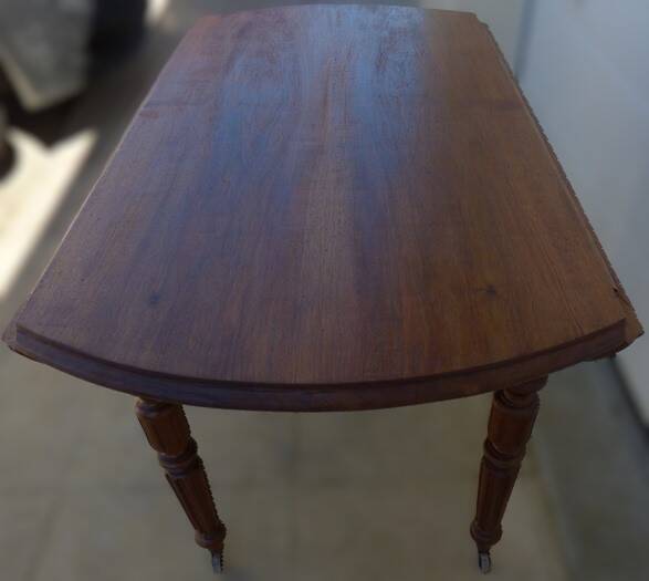 Antique round table with shutters in walnut wood on casters