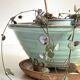 Pot tripode et soucoupe céramique vintage