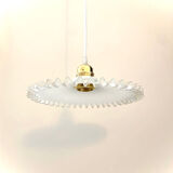 Crenellated opaline suspension