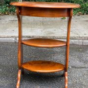Étagère ovale Louis Philippe en bois massif