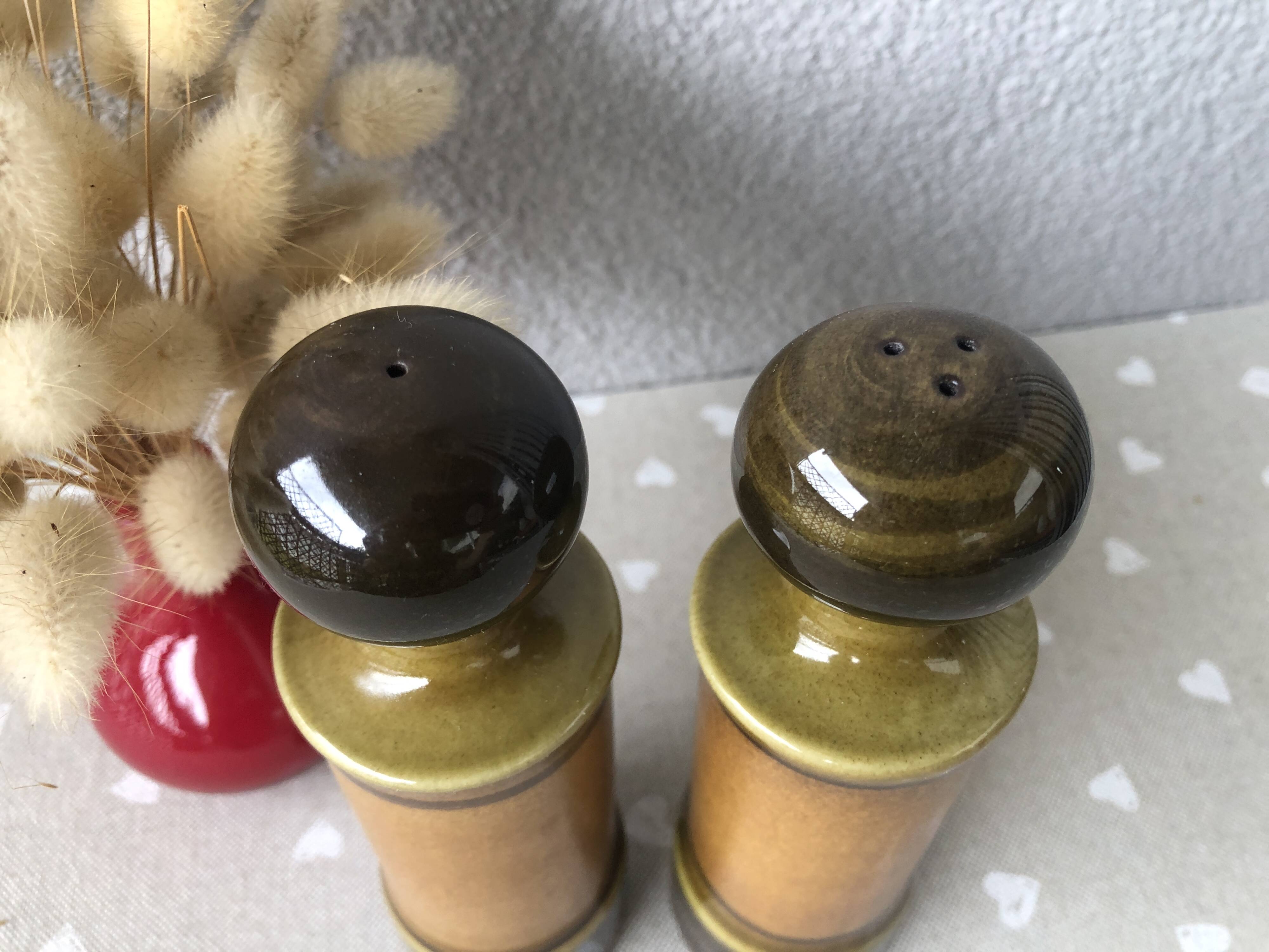 Goebel duo of salt and pepper shakers - Vintage German ceramics from 1970