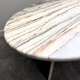 Grande table de salle à manger ovale en marbre Arabescato Rosso italien – années 1970, sculpture sur pierre