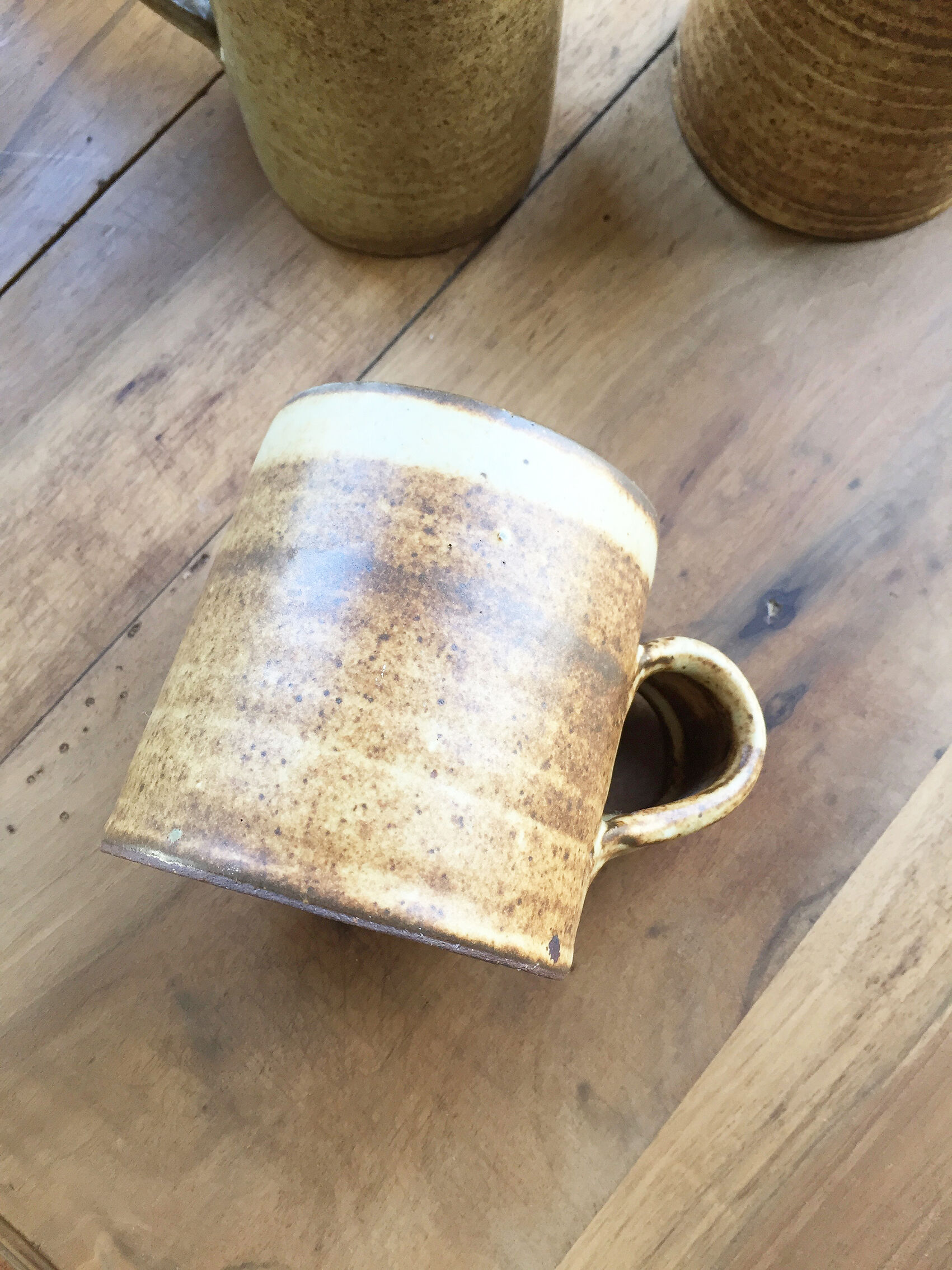 Lot 6 tasses grès