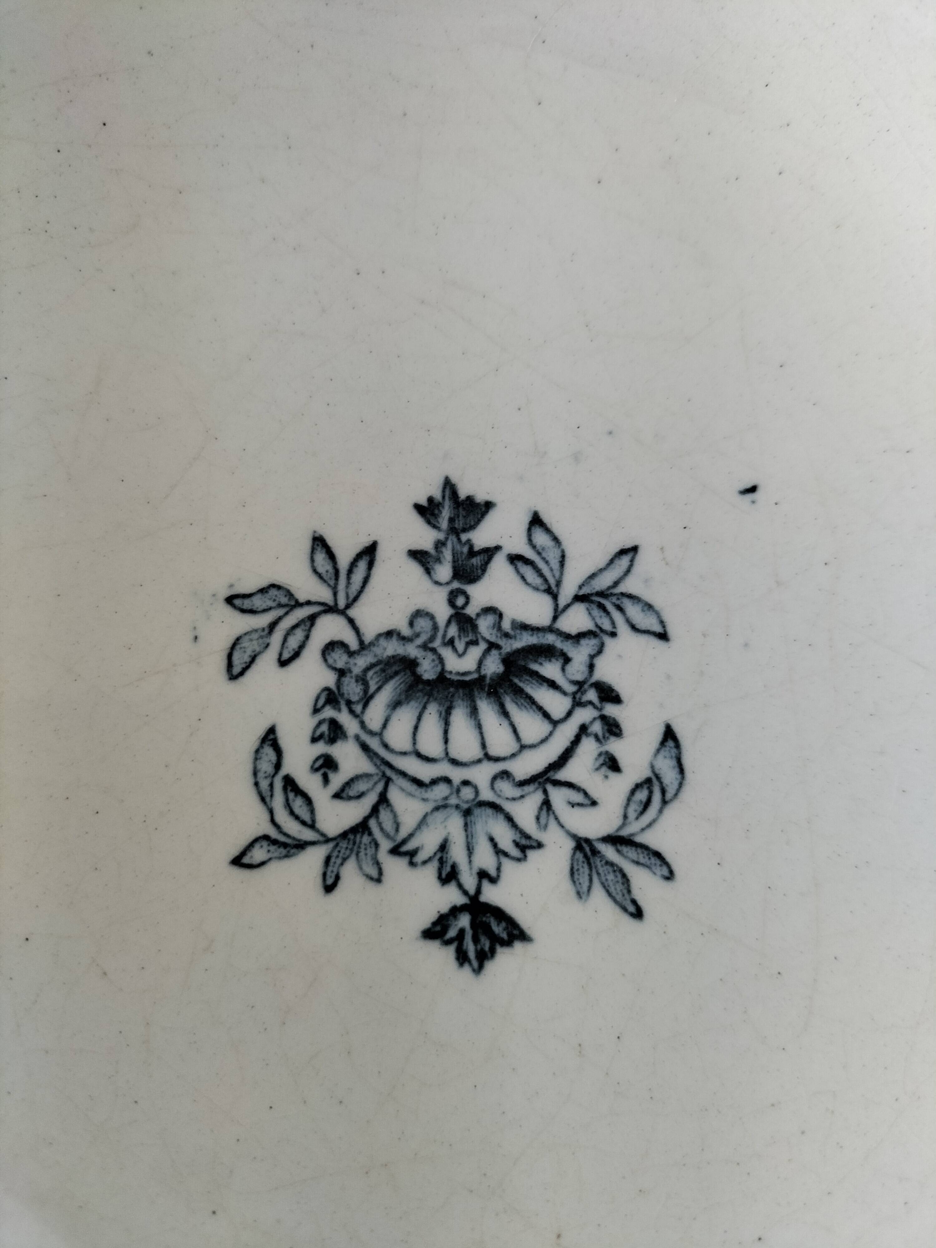 Compote dish on pedestal Longchamp, Régent model, period R. Charbonnier.