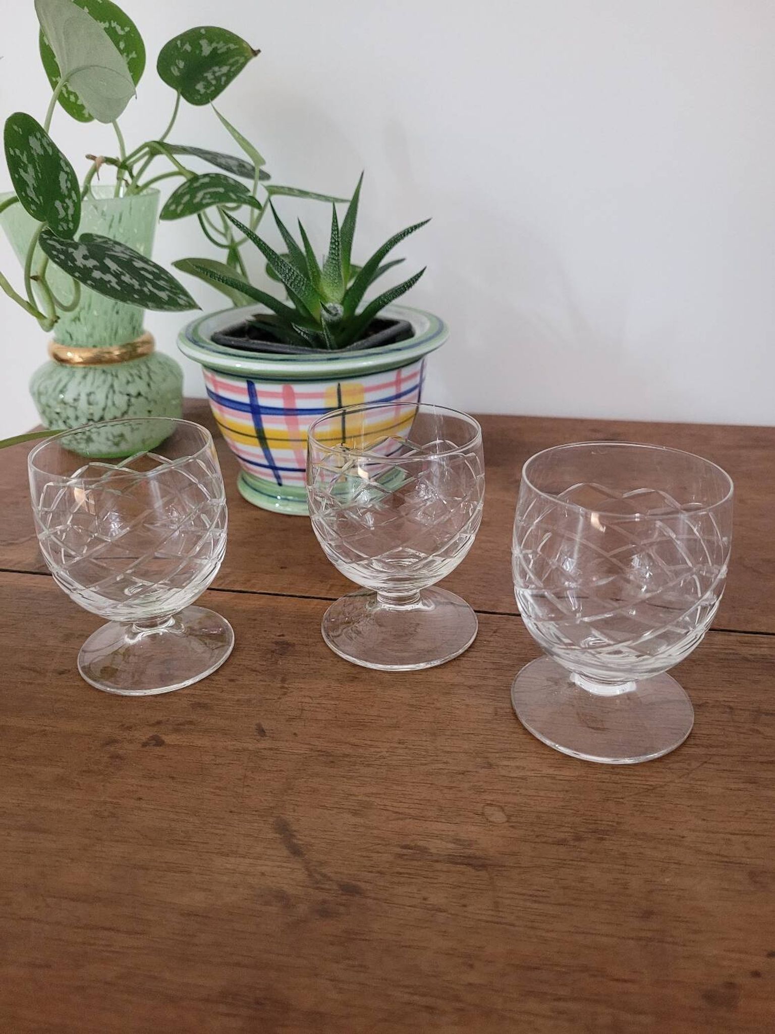 Lot de 3 verres à digestif en cristal taillé