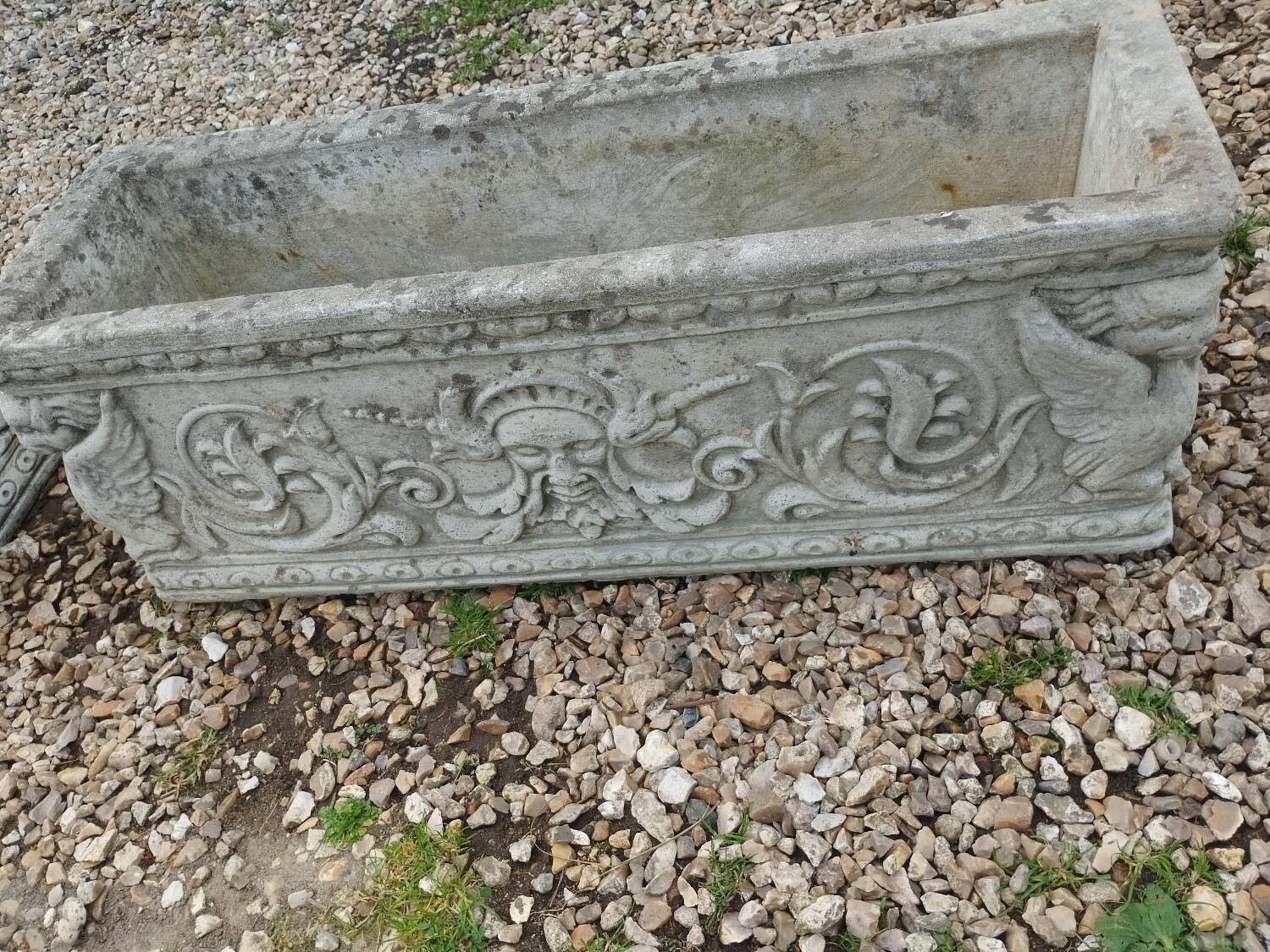 Pair of ancient stone Médicis planters