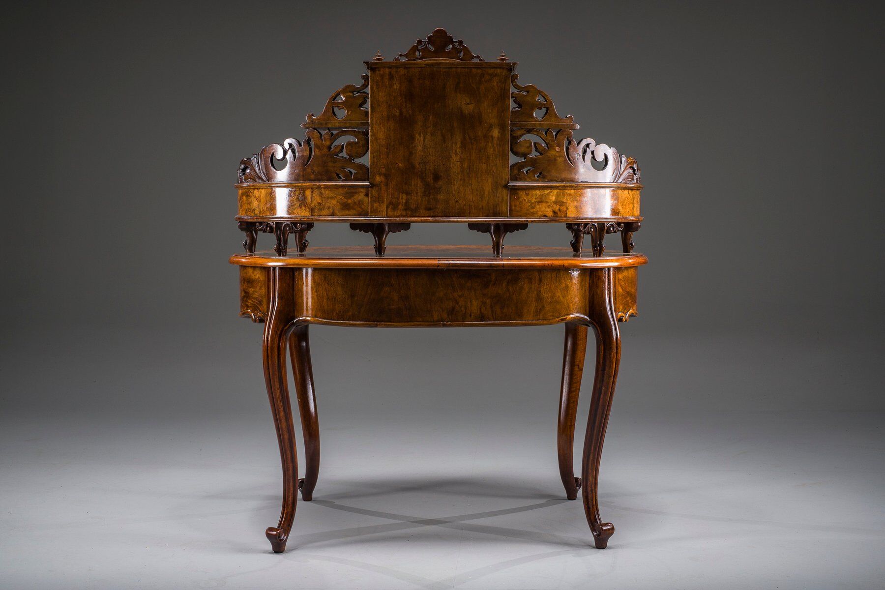 Coiffeuse en noyer Louis Philippe antique, 1860