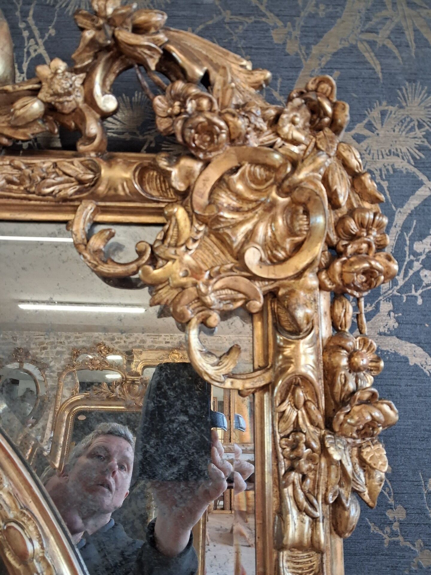 Mirror XIX Parecloses 152x 106