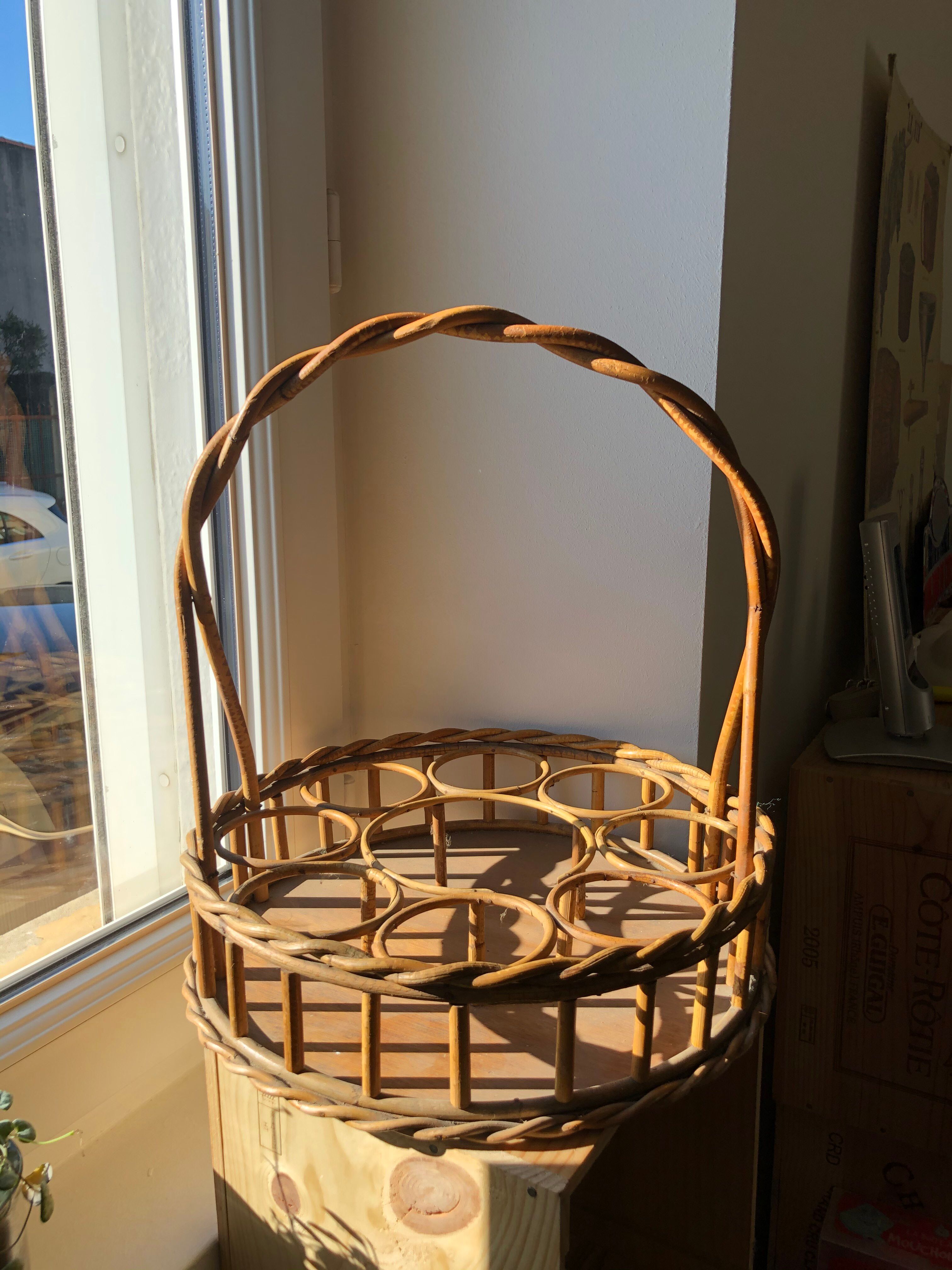 Panier vintage porte bouteille en osier rotin