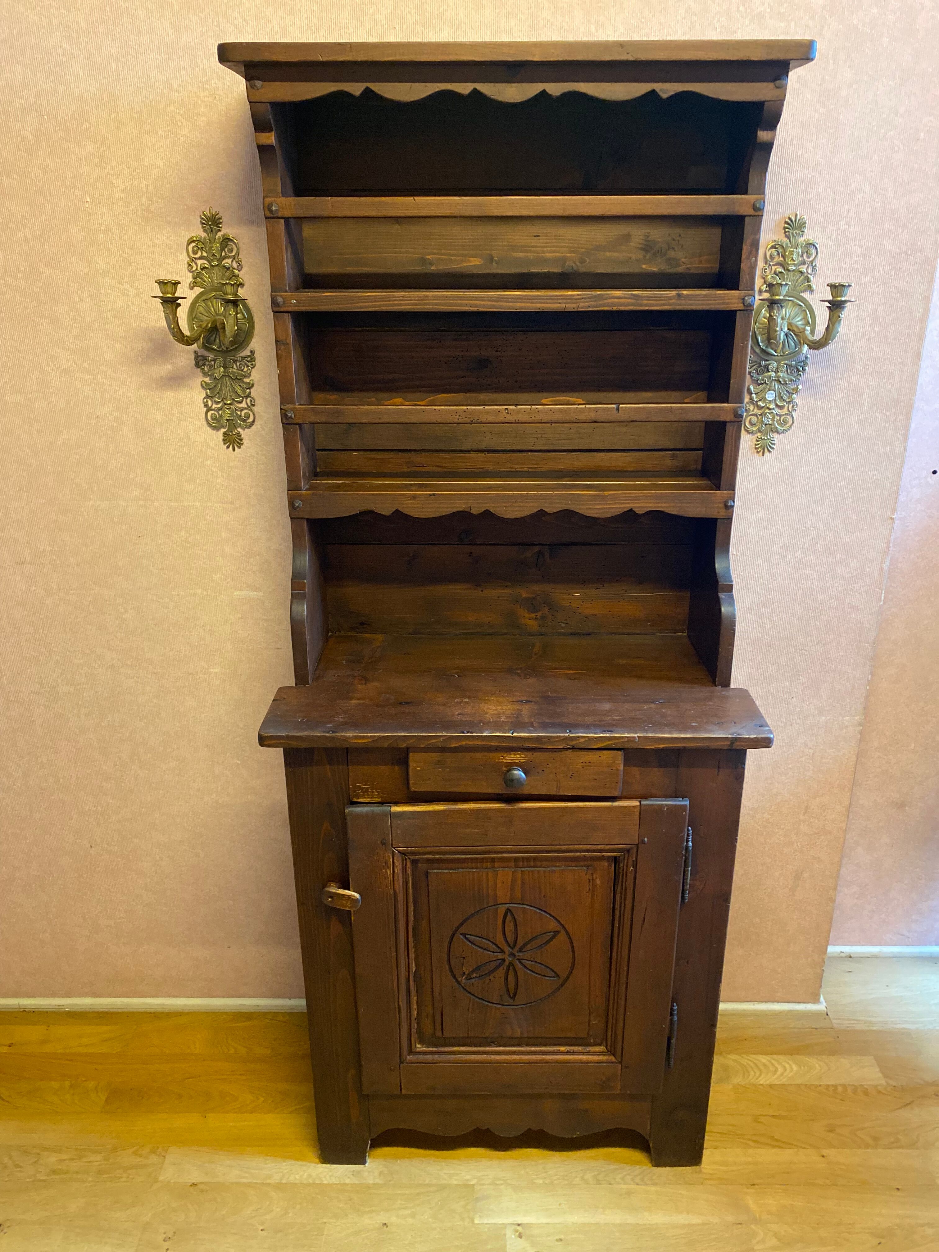 Savoyard fir dresser