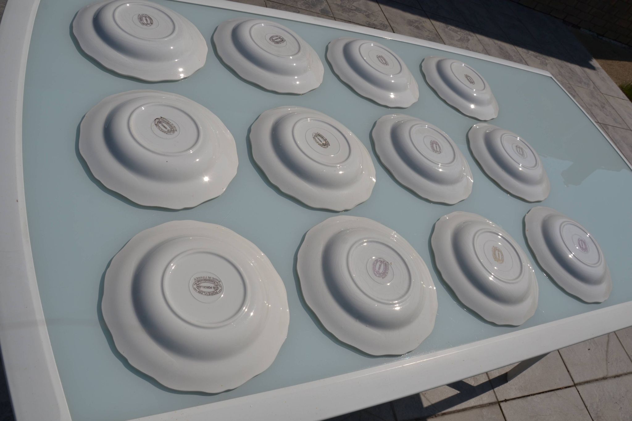 12 assiettes creuses vertes "l'amandinoise"