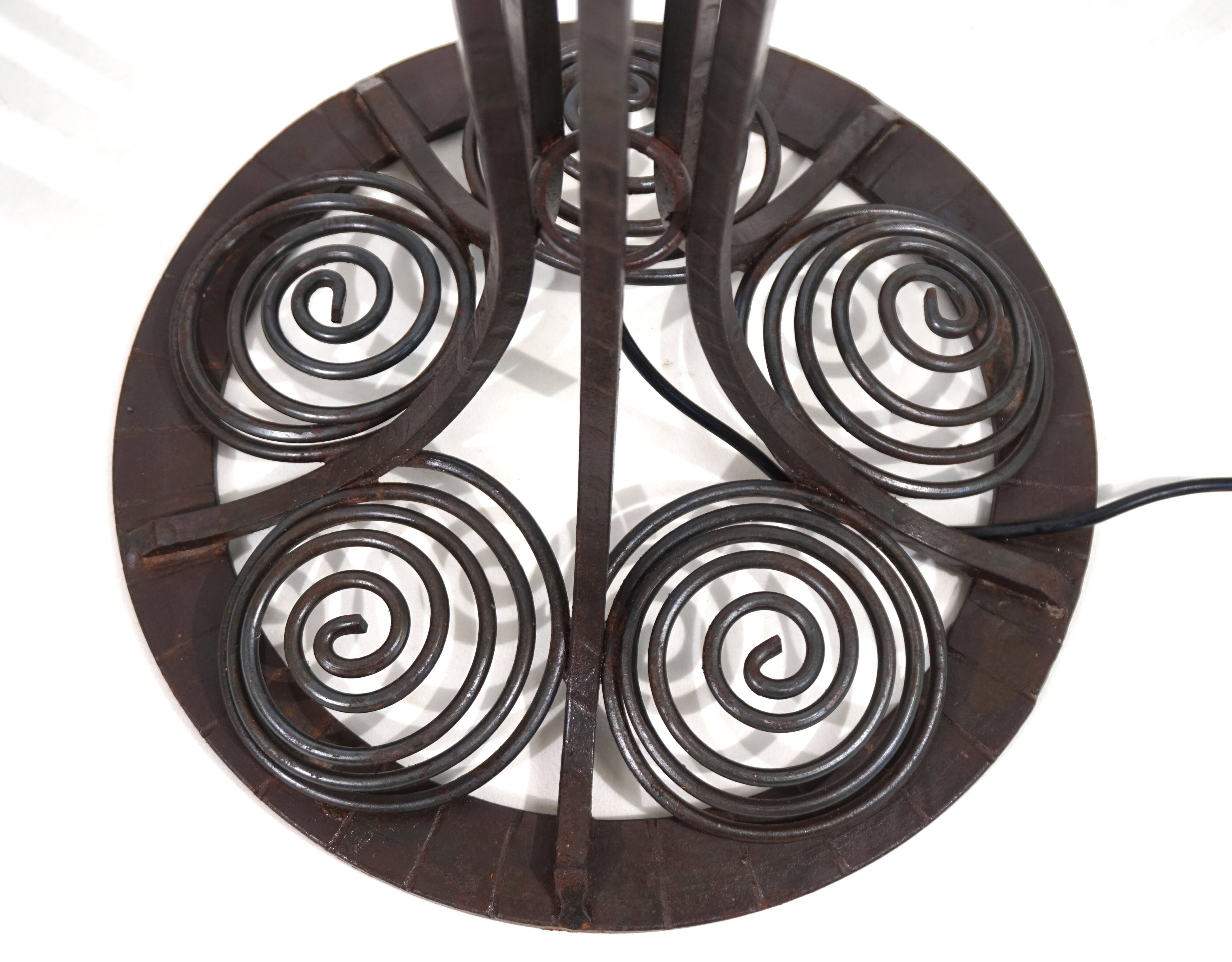 Charles Schneider Art Nouveau wrought iron floor lamp, 1920