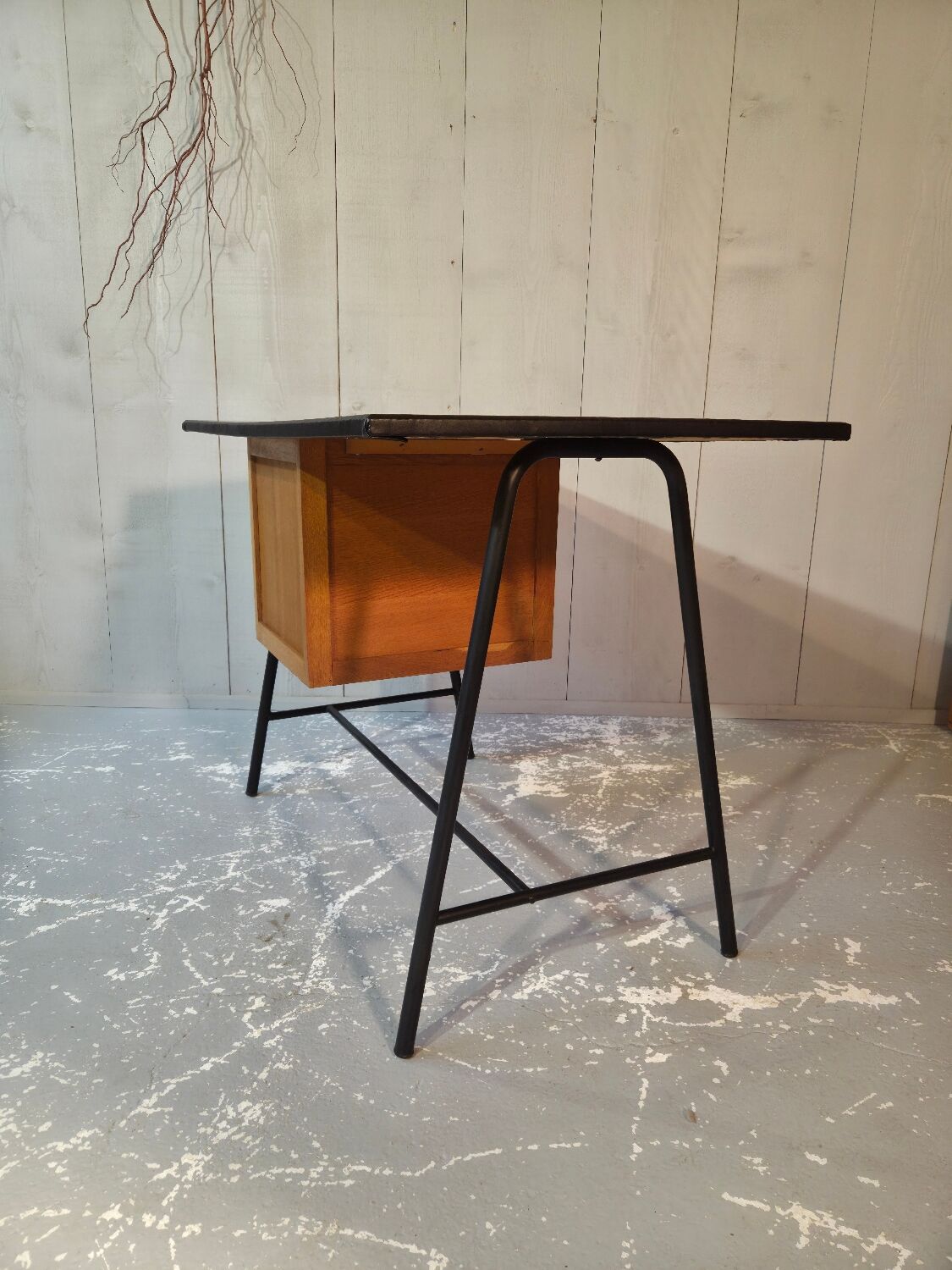 Modernist desk