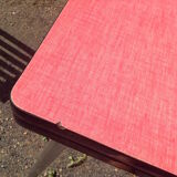 Table and its 4 chairs in formica