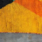 Handmade traditional Moroccan Berber rug size 150 x 250 cm