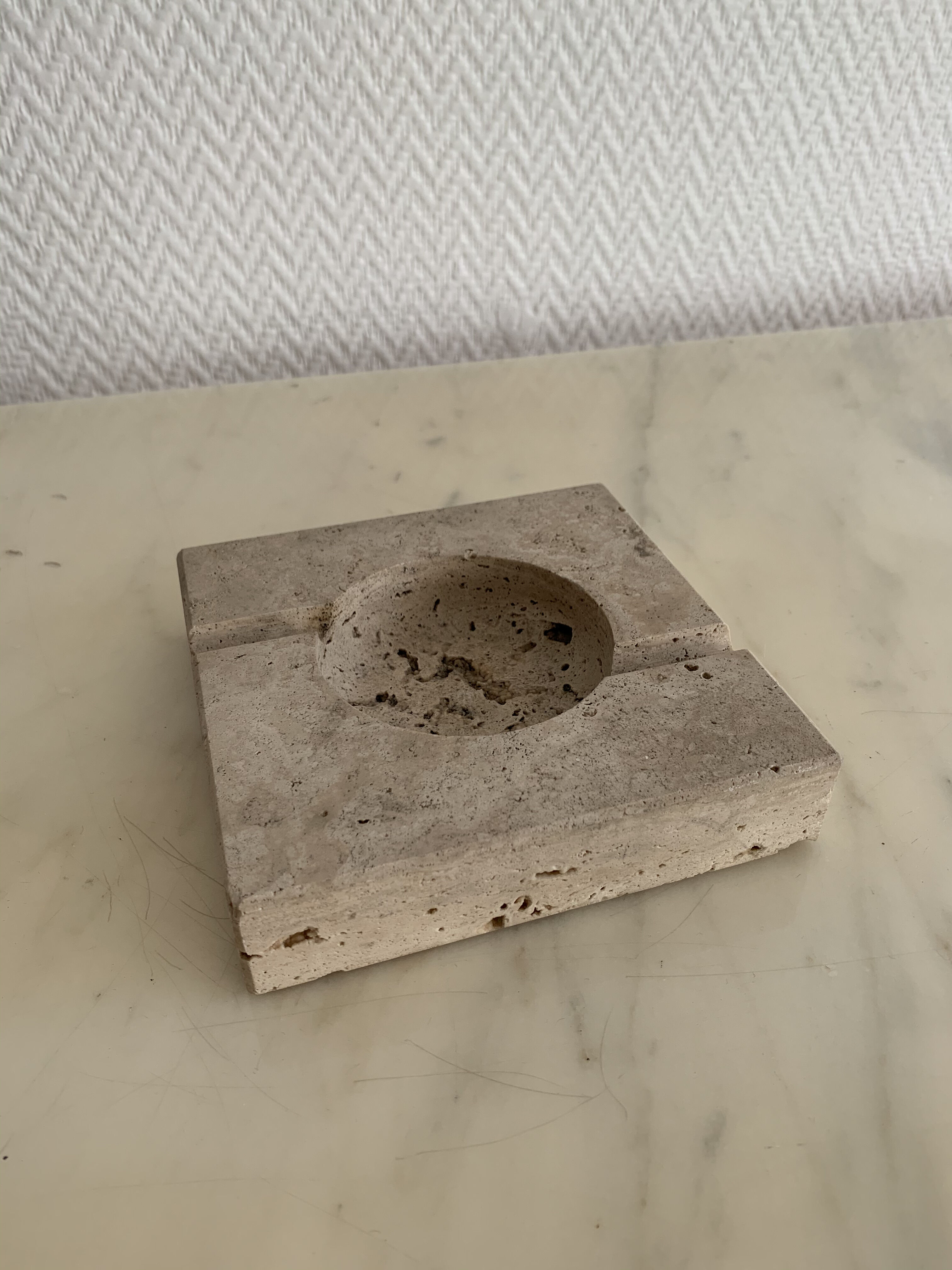 Square ashtray rough stone