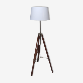 Teak wooden tripod lamp