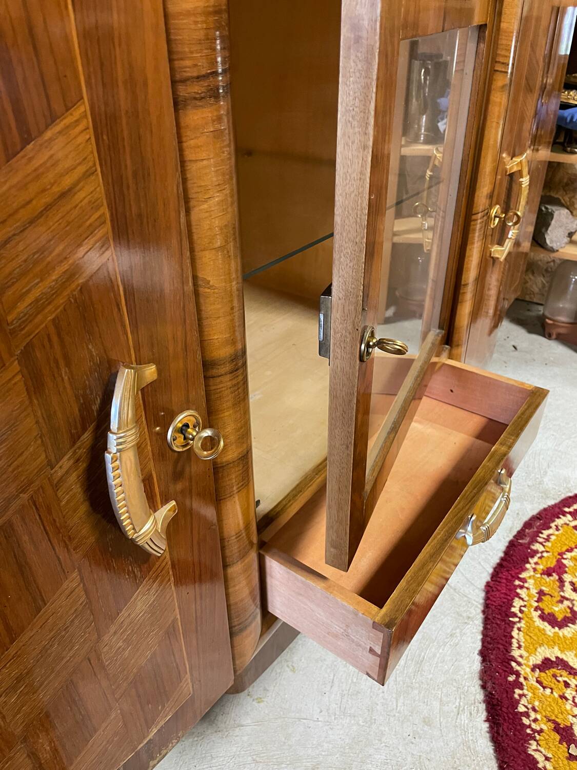Art Deco sideboard buffet, walnut veneer, 30/40 mm thick