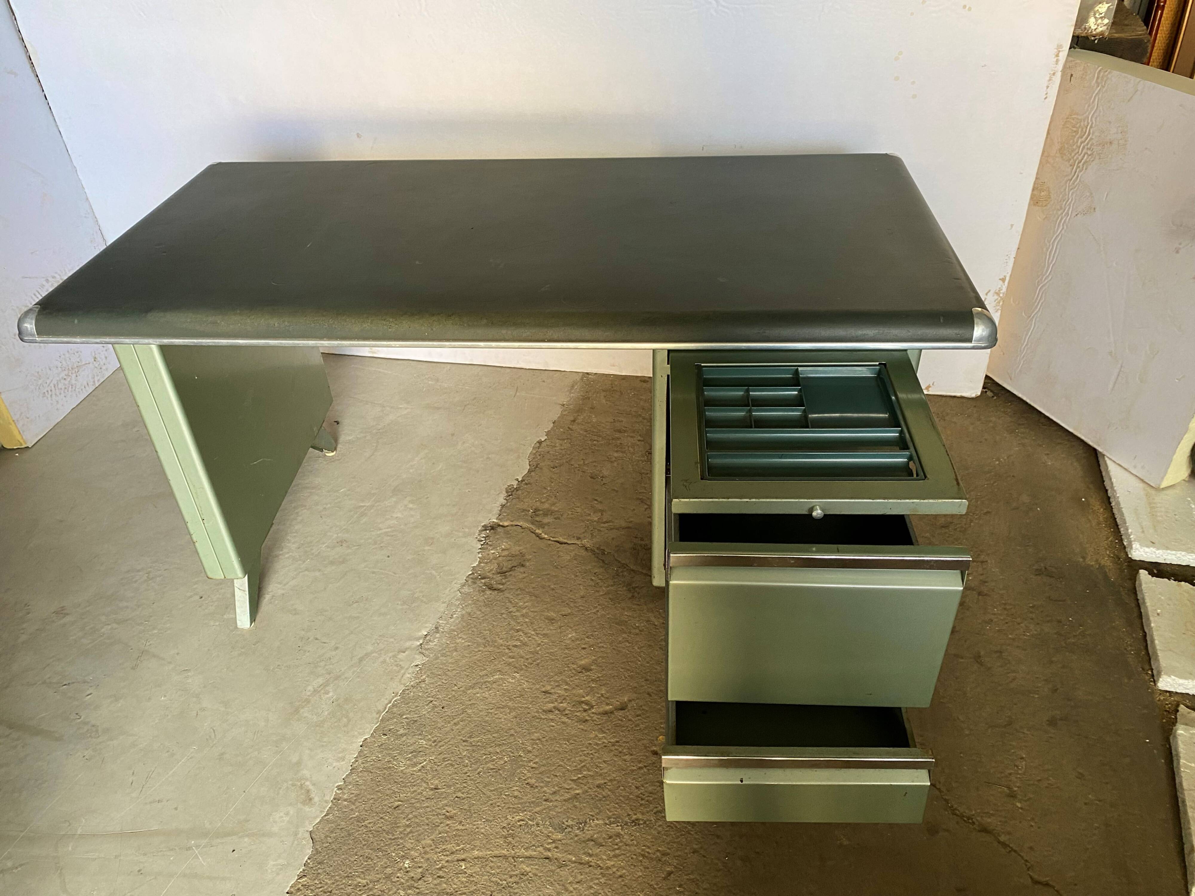 Bureau de direction métallique atal à 3 tiroirs industriel métal 1950