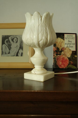Lampe tulipe en  albàtre vintage