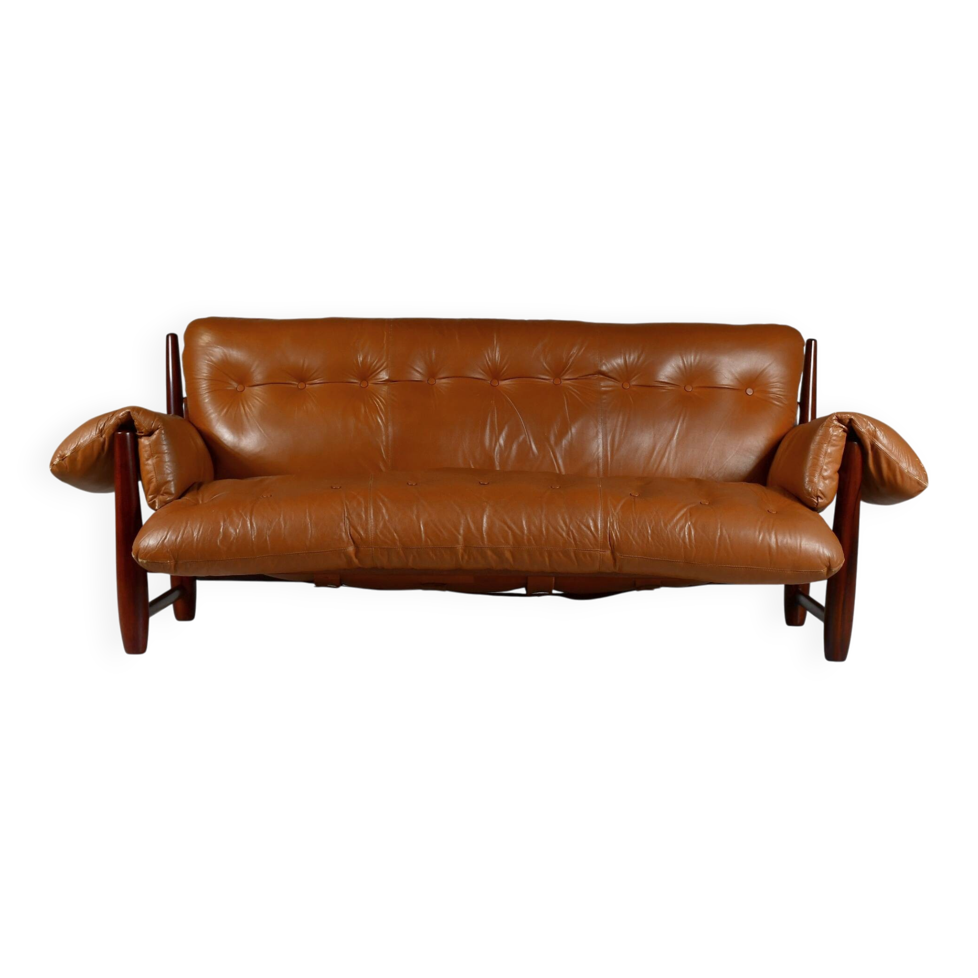 Mole sofa in leather by Sergio Rodrigues. 1960s Made in Brazil