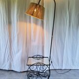 E-reader floor lamp