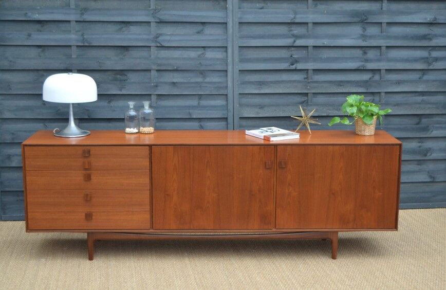 Enfilade « G-Plan danish design » par Kofod Larsen 2m35