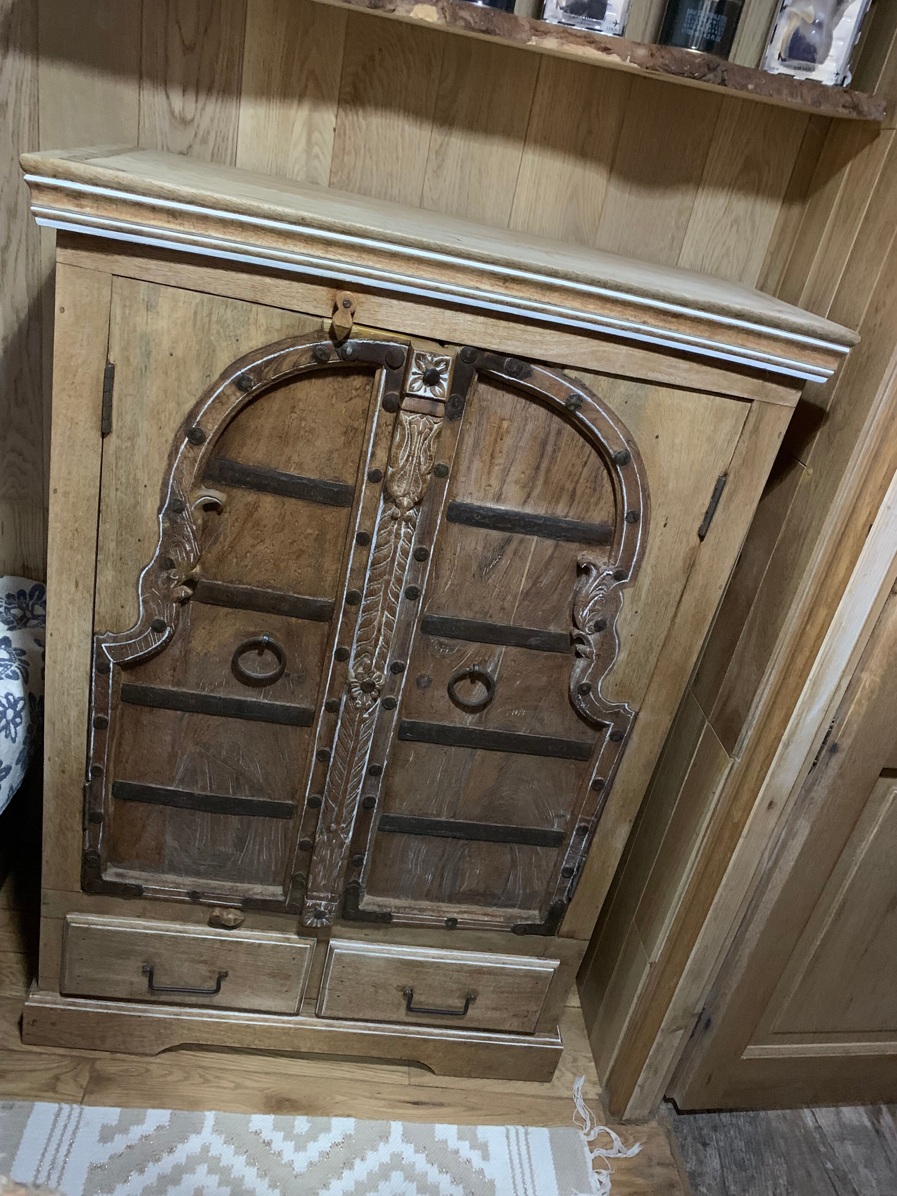 Armoire indienne