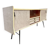 Formica Compass Foot Row