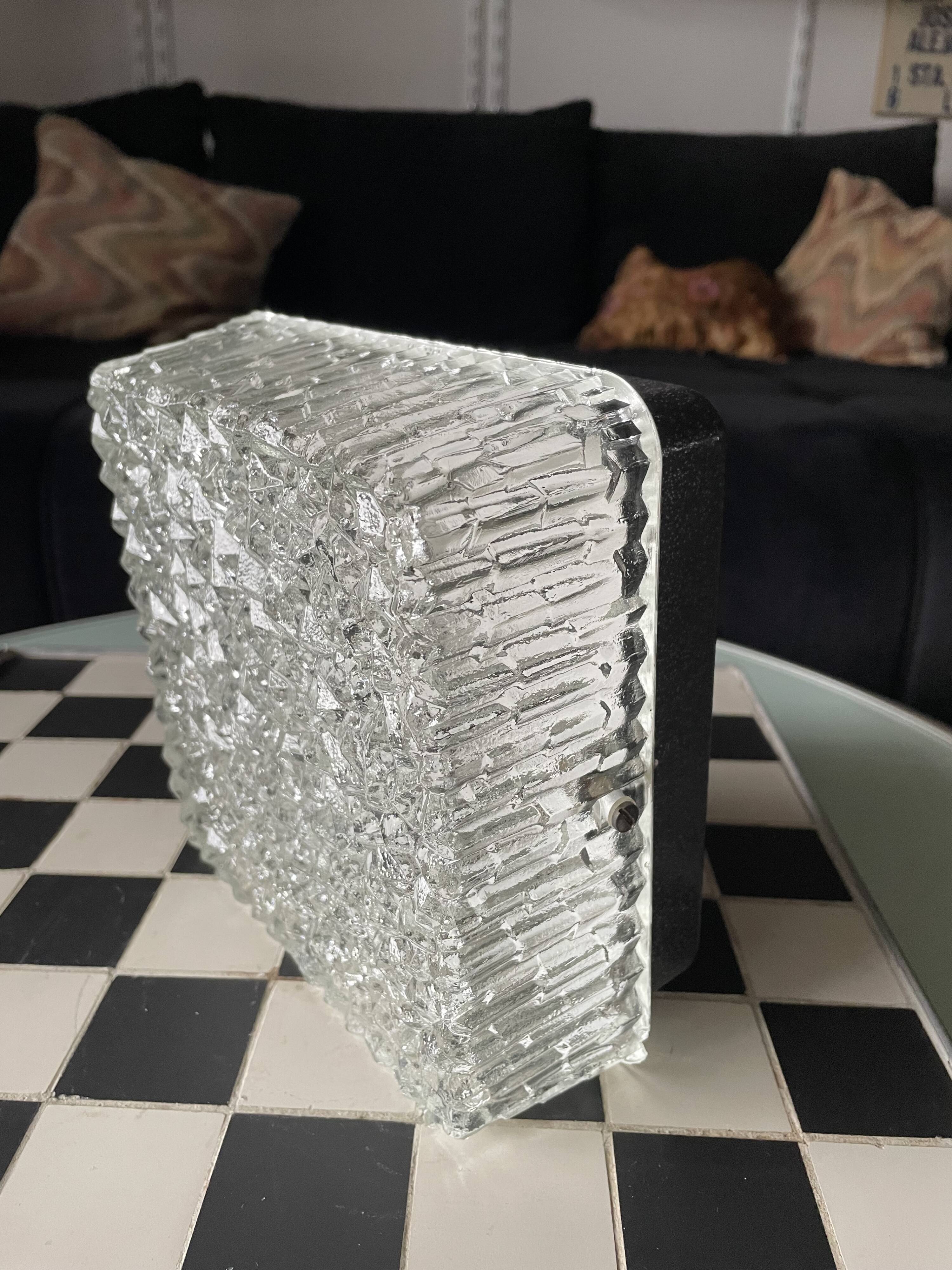 Plafonnier globe verre Holophane 1960