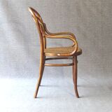 Viennese armchair in bentwood type canned bistro, circa 1900 UNGVAR