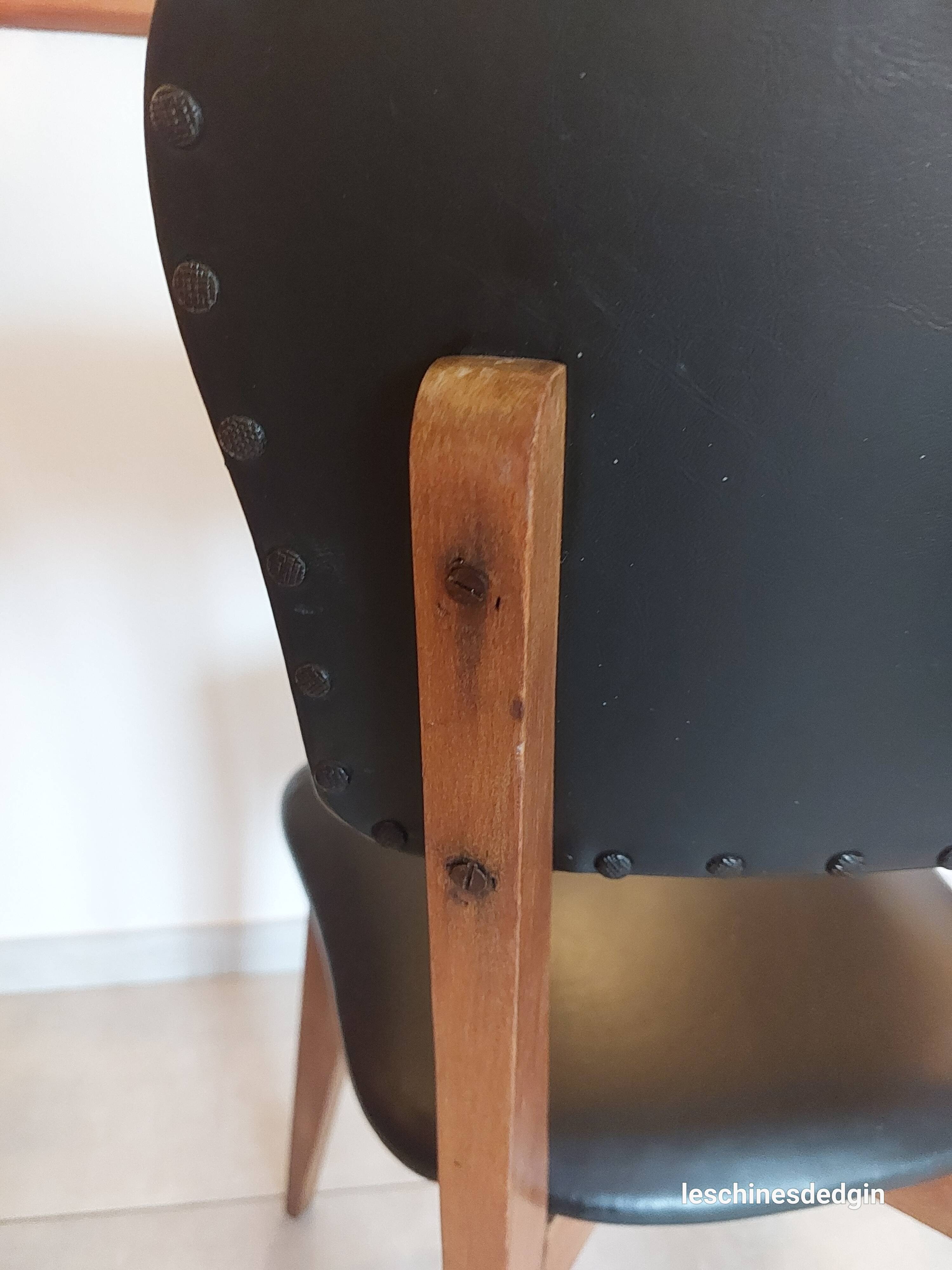 5 chairs in wood and black faux leather, Scandinavian style