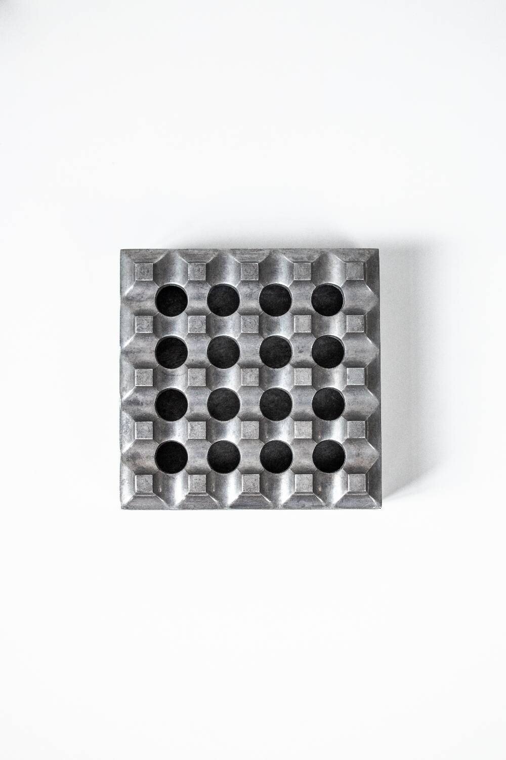 Cendrier ULTIMA 15 par Holger Bäckström & Bo Ljungberg