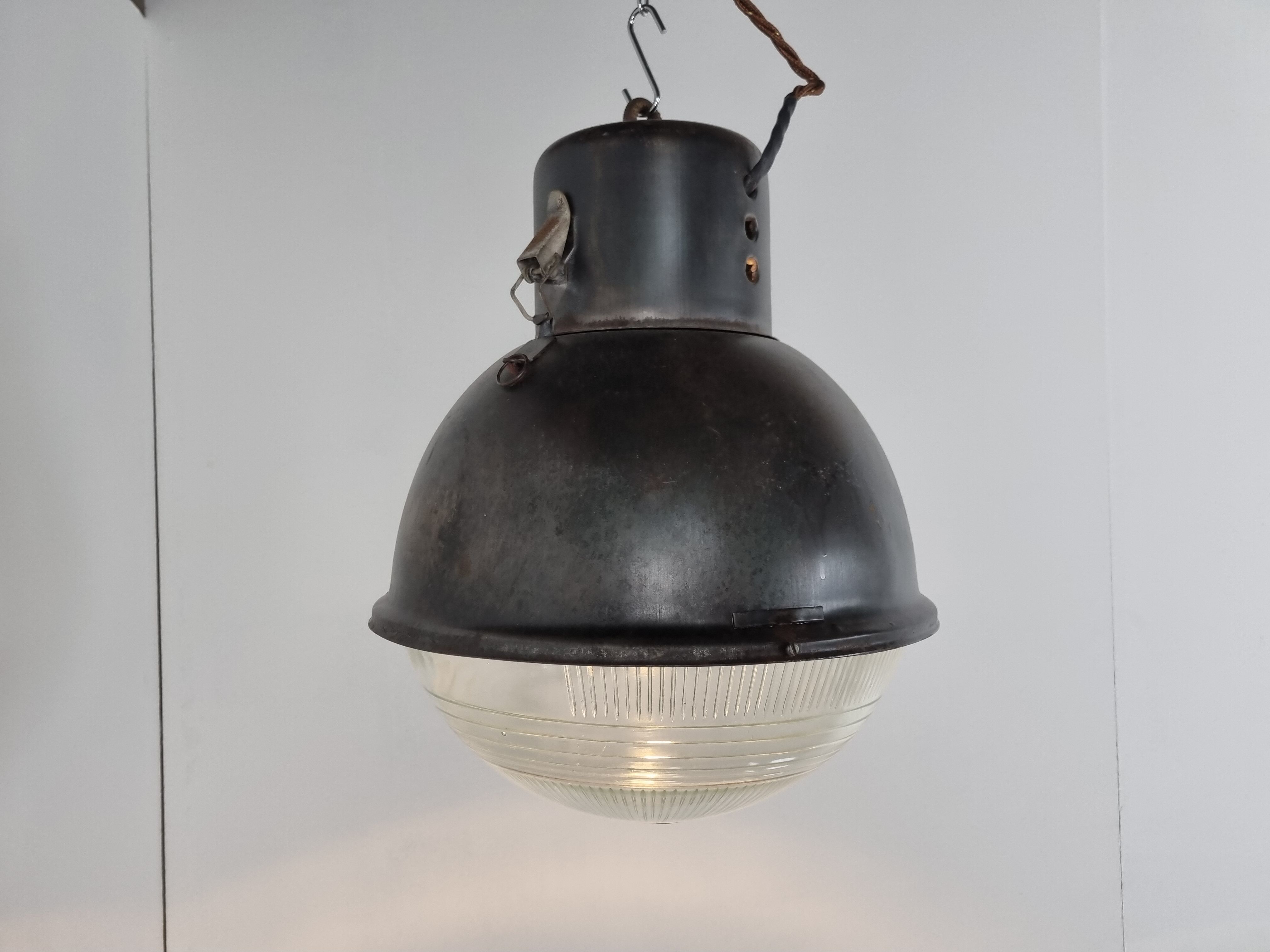 Industrial lamp with glass, 1930s
