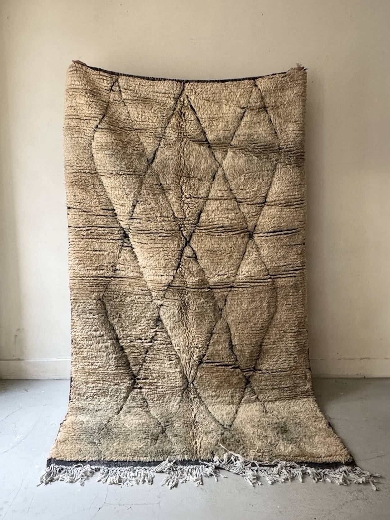 Carpet, light blue beige 2.40m x 1.40m
