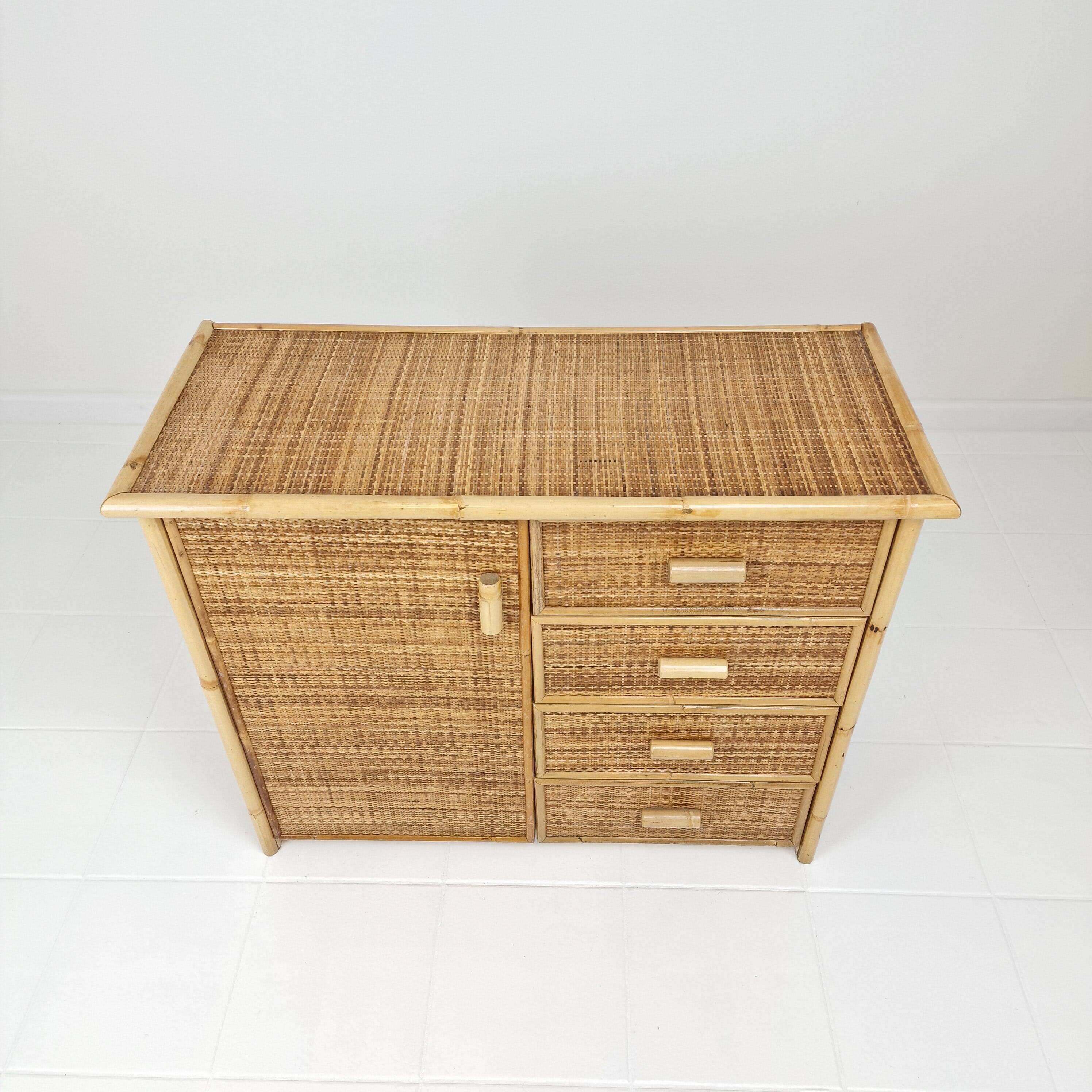 Commode ou crédence italienne en bambou et rotin, années 1980