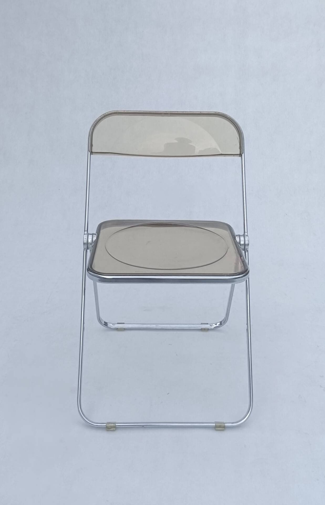 Plia folding chair by Giancarlo Piretti for Castelli
