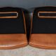 Paire de fauteuils club en cuir