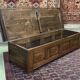 Banc coffre breton en châtaigner et marqueterie XIXème