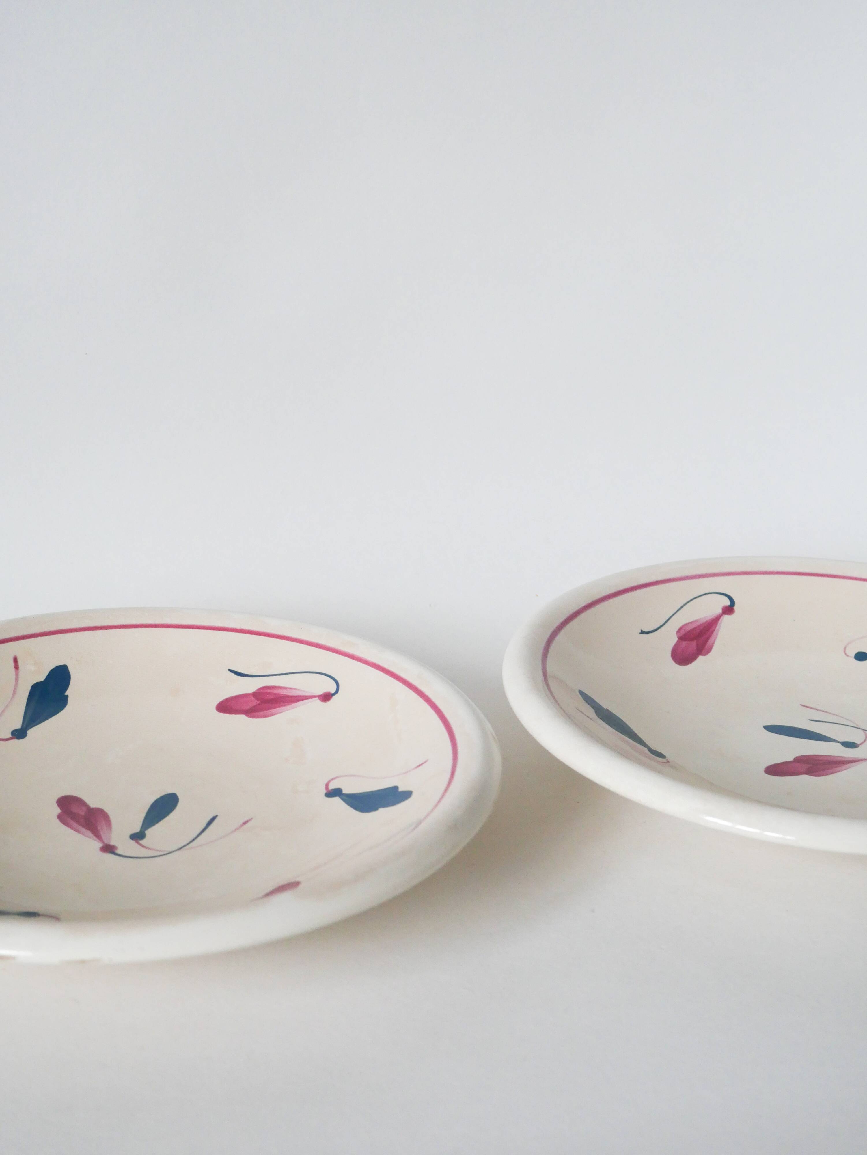 Paire de plats ronds Givors modèle Perce-neige 1950