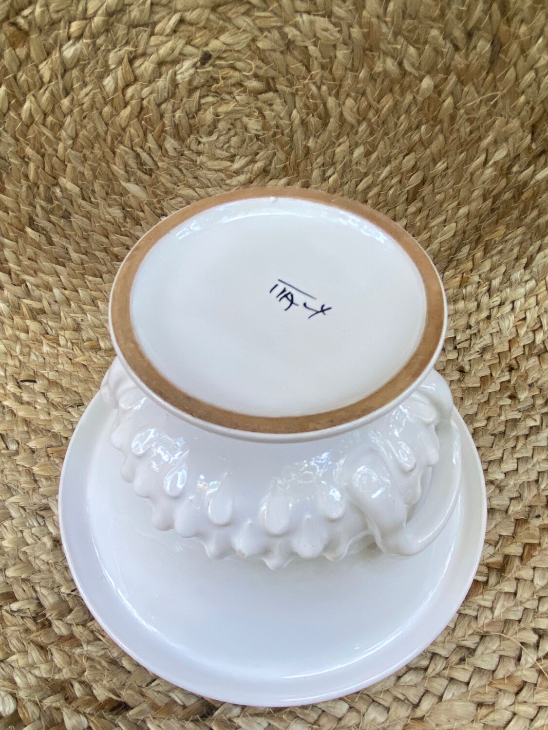 Medici-style glazed ceramic pot cover, Italy