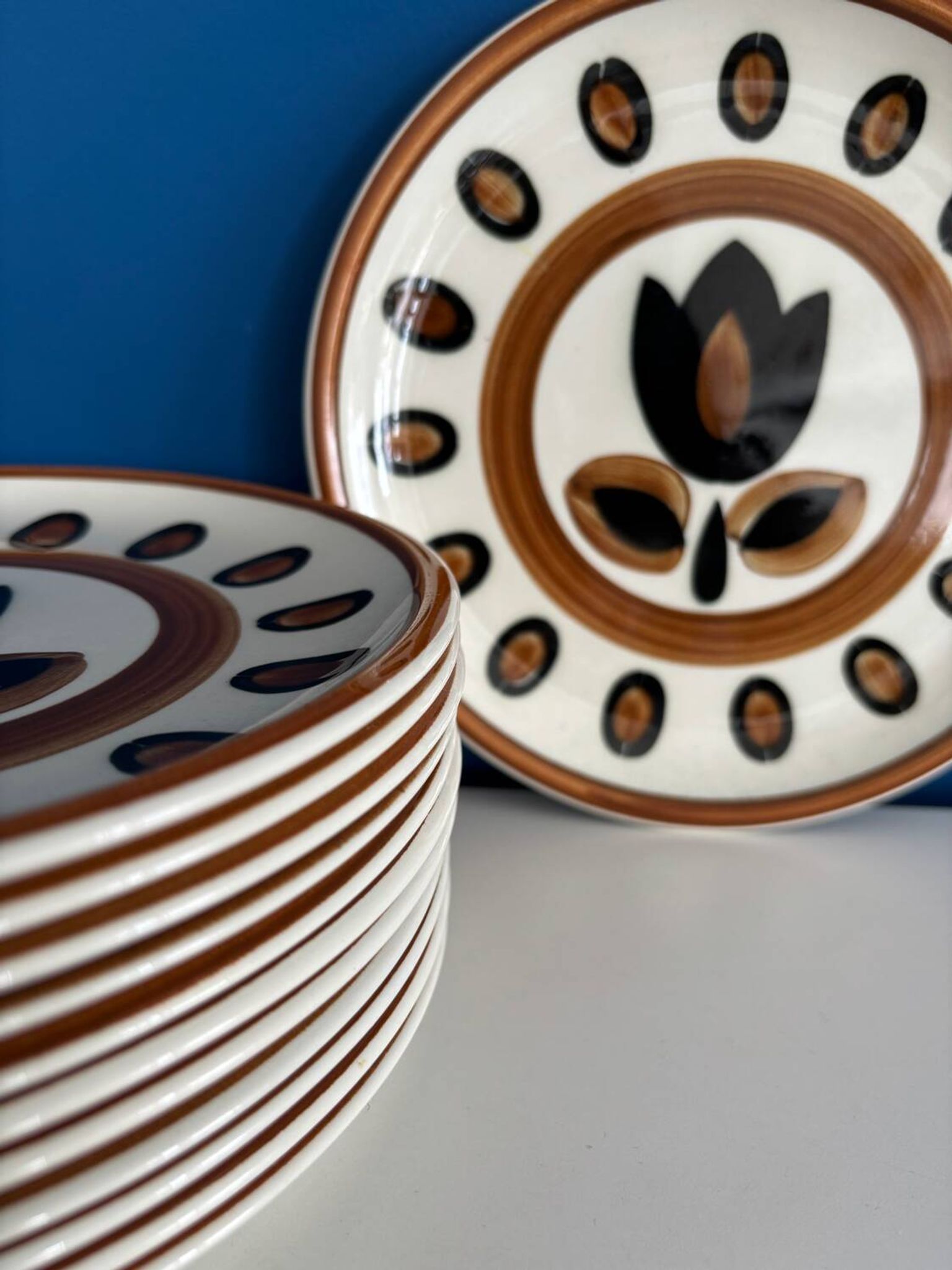 Set of 6 vintage Boch La Louviere dessert plates, 1970s, Kimono model -