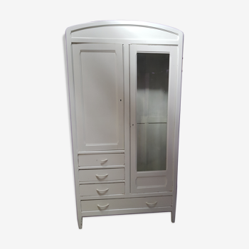 Armoire à glace parisienne